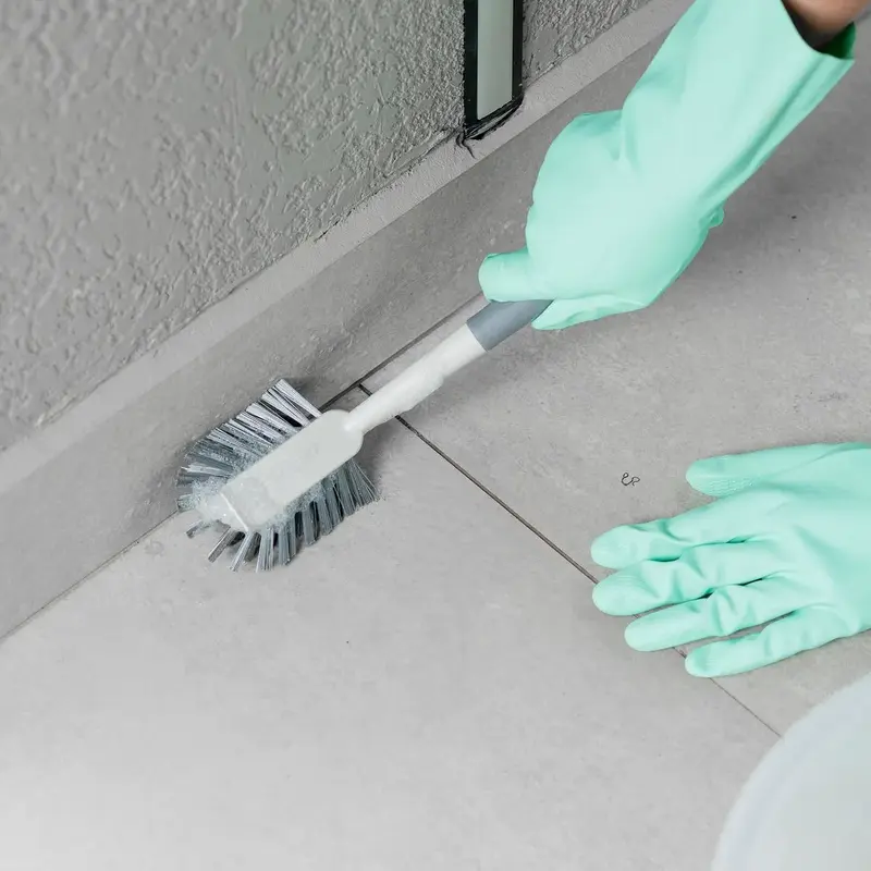 ESCOVA DE LIMPEZA EM SILICONE FLOW BEGE OU