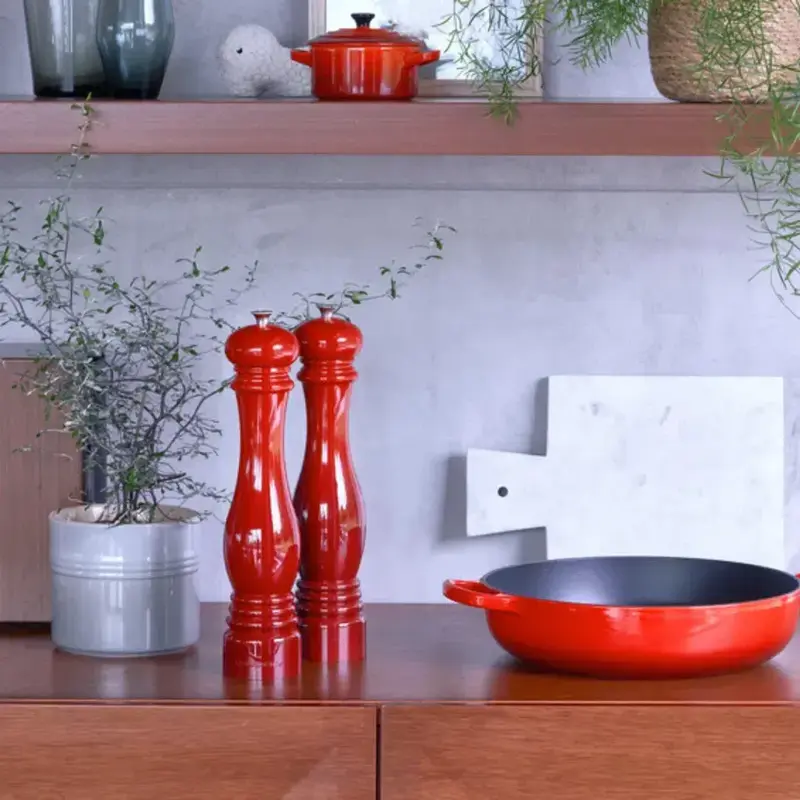 MOEDOR DE SAL 30CM CLASSIC VERMELHO LE CREUSET