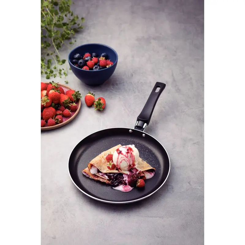 PANQUEQUEIRA 22CM 0,6L PROFISSIONAL EM ALUMINIO COM REVESTIMENTO ANTIADERENTE TRAMONTINA