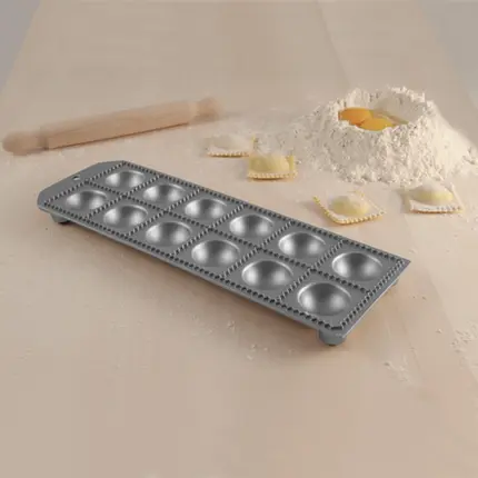MOLDE PARA RAVIOLI REDONDO ALUMINIO 5,2 CM C/ RO