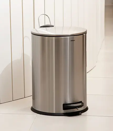 LIXEIRA COM PEDAL E BALDE SPIN 12L-INOX BRINOX
