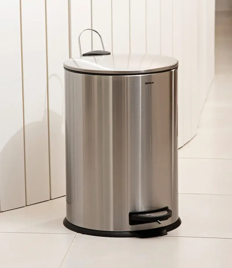 LIXEIRA COM PEDAL E BALDE SPIN 12L-INOX BRINOX
