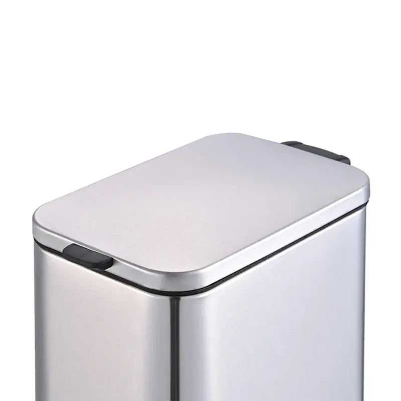 LIXEIRA EM INOX RETANGULAR COM PEDAL E BALDE 5L BRINOX