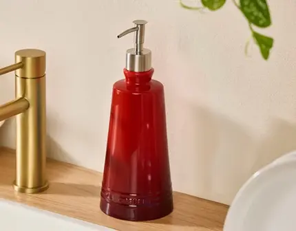 DISPENSER PARA SABAO 580ML VERMELHO LE CREUSET