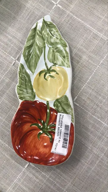 TRAVESSA TOMATE RELEVO PEQUENA BURRATA RELEVO LUIZ SALVADOR