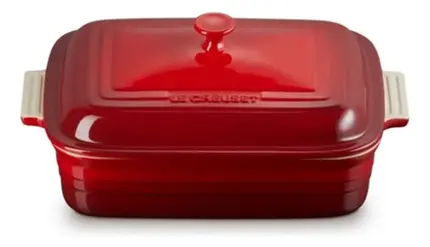 TRAVESSA RETANGULAR 32CM C TAMPA CLASSIC CERISE VERMELHO LE CREUSET