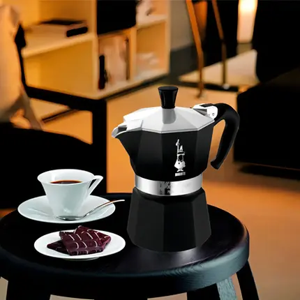 CAFETEIRA MOKA EXPRESS 6 XICARAS PRETA BIALETTI