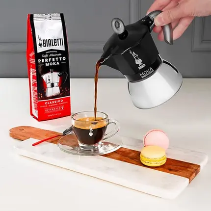 CAFETEIRA MOKA INDUCTION 6 XICARAS PRETA BIALETTI